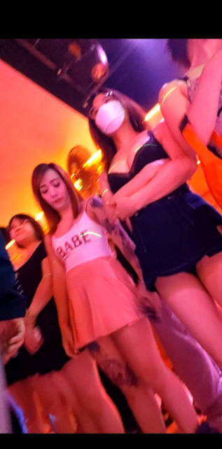 南广济街99号2层，导航红河谷